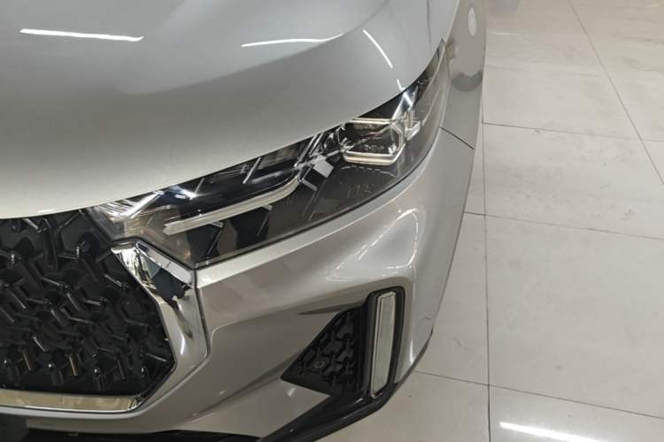 Used Bestune T99 2022 20TD Automatic Sport Prestige Edition Left Front Headlight
