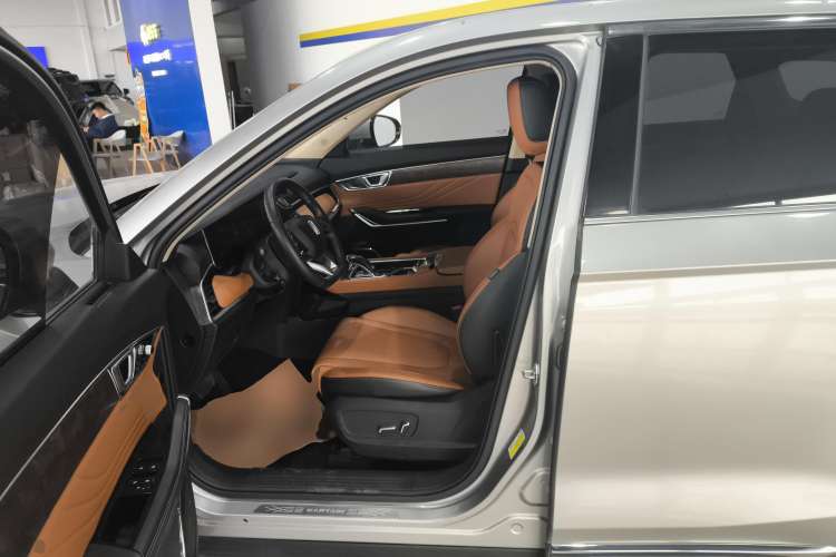 Used Bestune T99 2022 20TD Automatic Sport Prestige Special Edition Left Front Seat