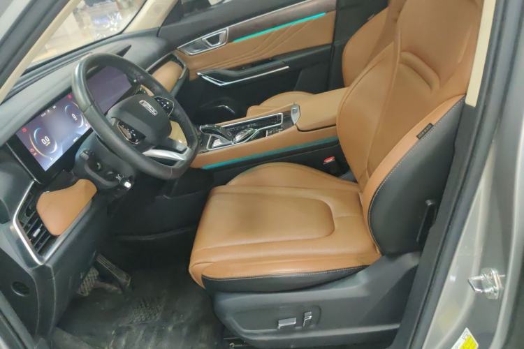 Used Bestune T99 2022 20TD Automatic Prestige Edition Left Front Seat