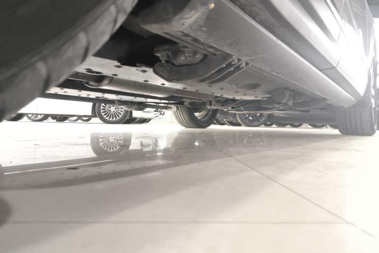 Used Bestune T99 2022 20TD Automatic Sport Prestige Special Edition Right Side Sill