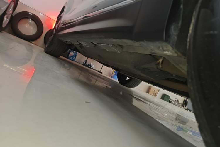 Used Bestune T99 2022 20TD Automatic Sport Prestige Edition Right Side Sill