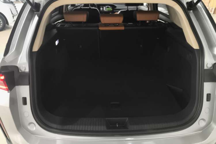 Used Bestune T99 2022 20TD Automatic Sport Prestige Special Edition Trunk