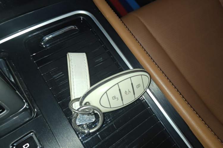 Used Bestune T99 2022 20TD Automatic Sport Prestige Edition Vehicle Key