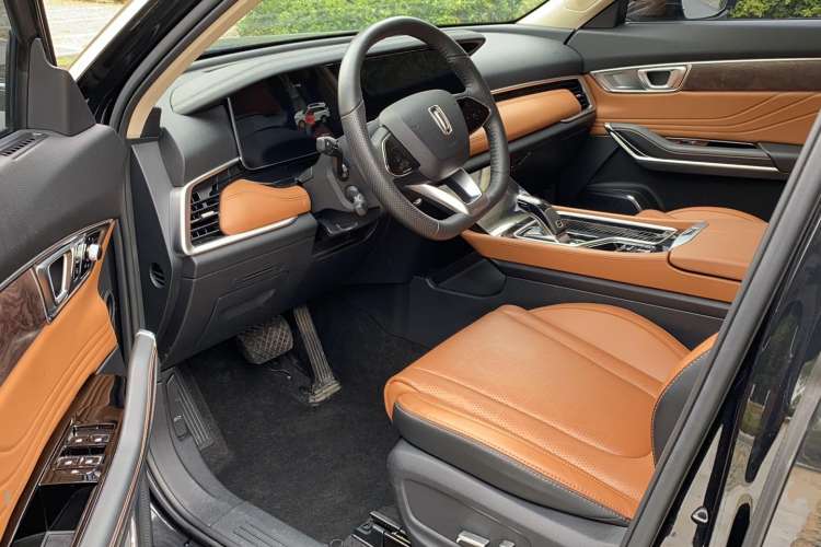 Used Bestune T99 2022 20TD Automatic Sport Premium Edition Interior 2