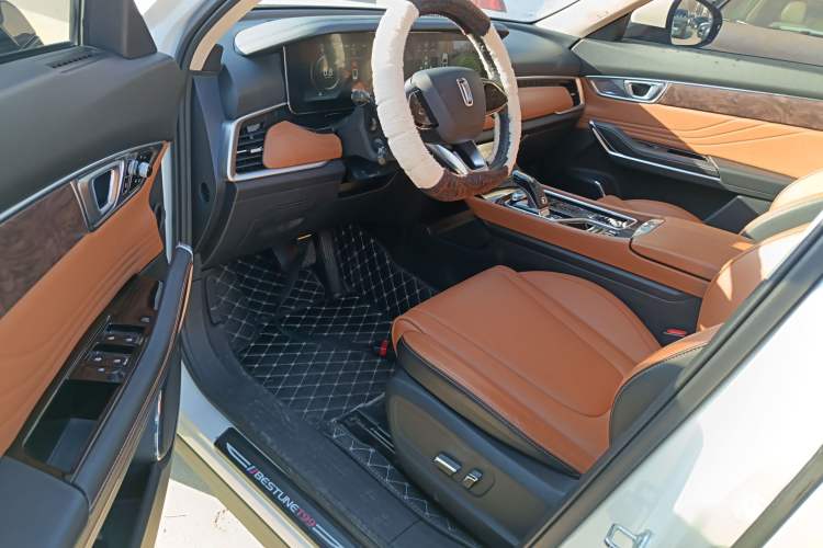 Used Bestune T99 2022 20TD Automatic Sport Prestige Special Edition Interior 3