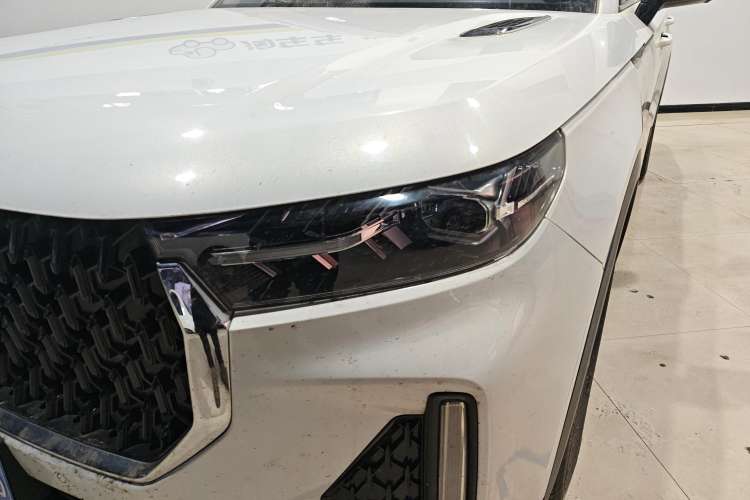 Used Bestune T99 2022 20TD Automatic Sport Premium Edition Left Front Headlight