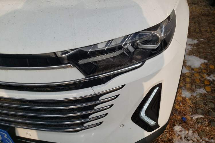 Used Bestune T99 2022 20TD Automatic Prestige Edition Left Front Headlight