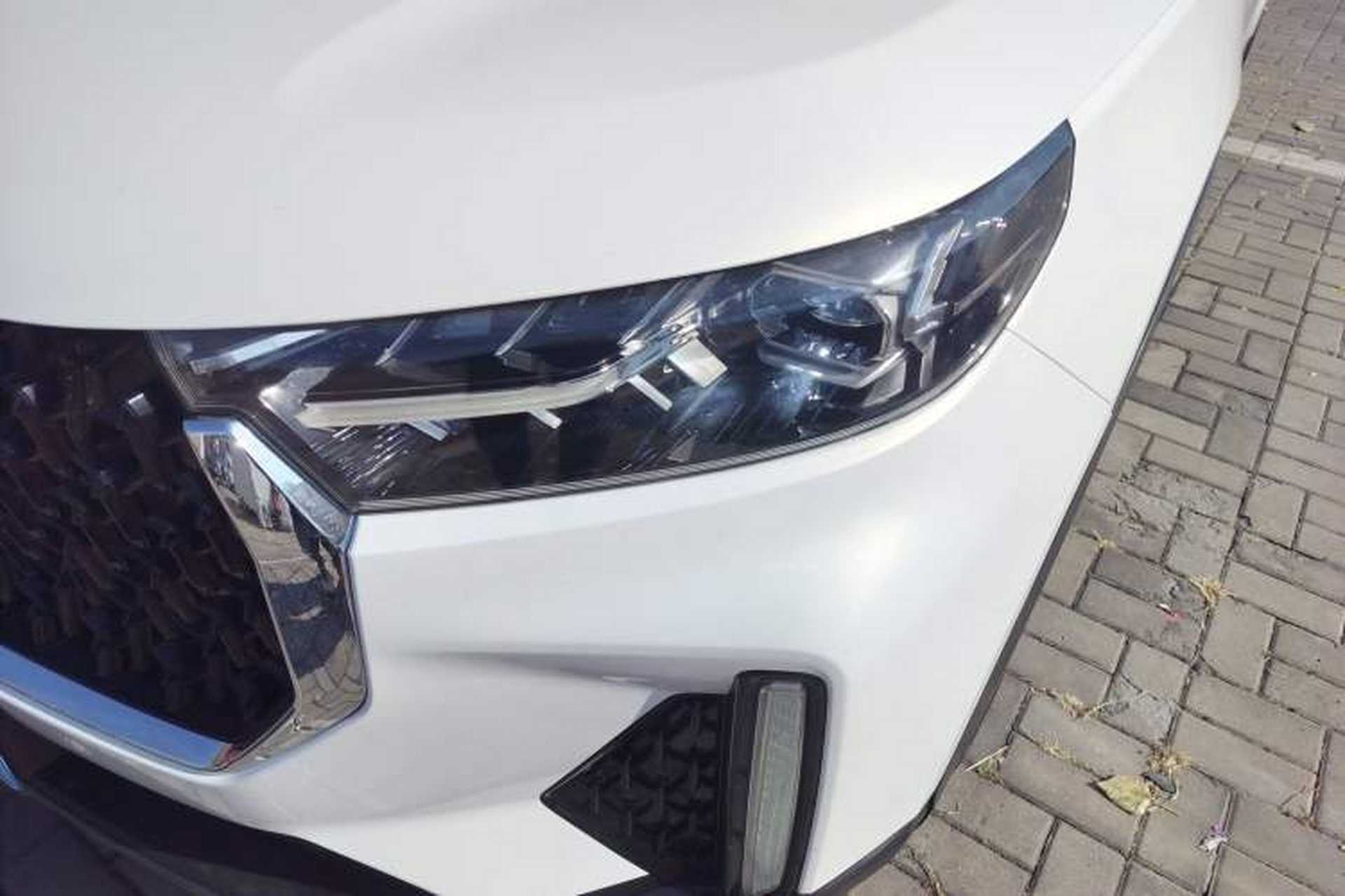 Used Bestune T99 2022 20TD Automatic Sport Luxury Edition Left Front Headlight