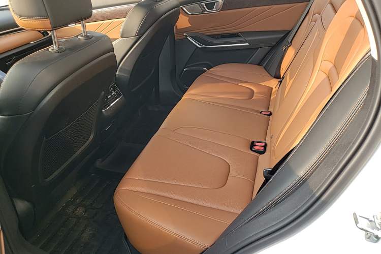 Used Bestune T99 2022 20TD Automatic Prestige Edition Left Rear Seat