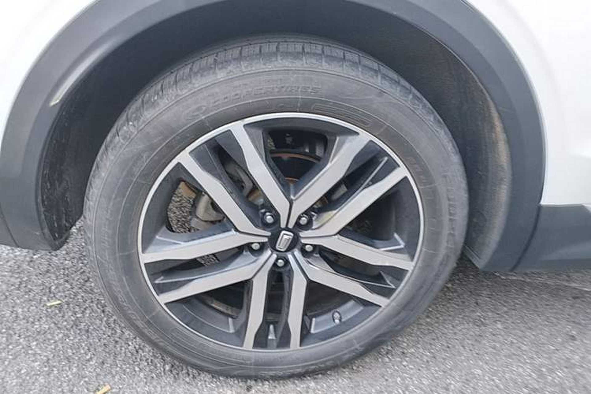 Used Bestune T99 2022 20TD Automatic Sport Prestige Special Edition Right Rear Wheel Hub