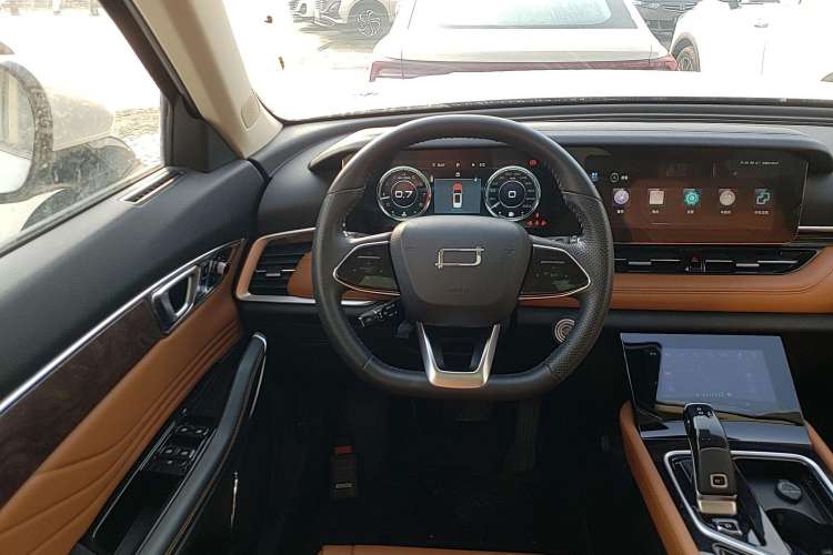 Used Bestune T99 2022 20TD Automatic Prestige Edition Steering Wheel