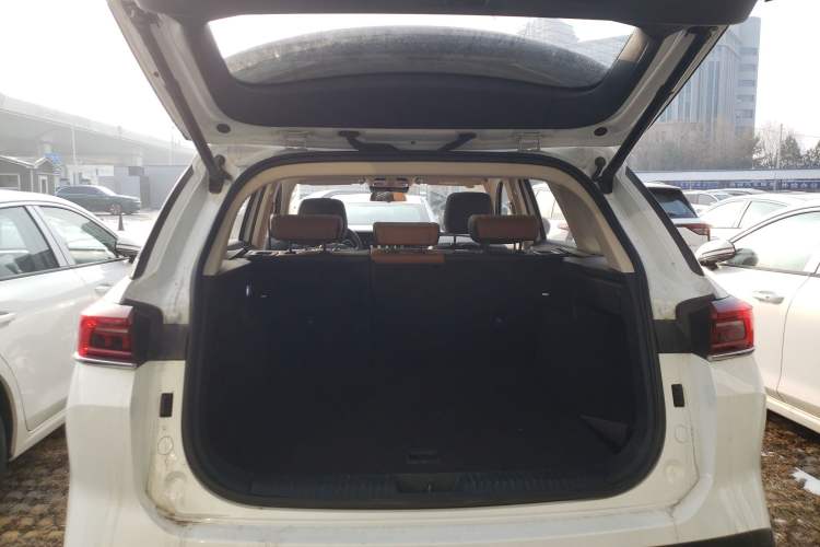 Used Bestune T99 2022 20TD Automatic Prestige Edition Trunk