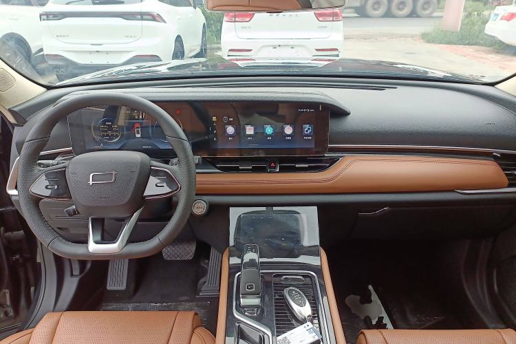 Used Bestune T99 2023 2.0T Automatic Prestige Edition (8AT) Center Console