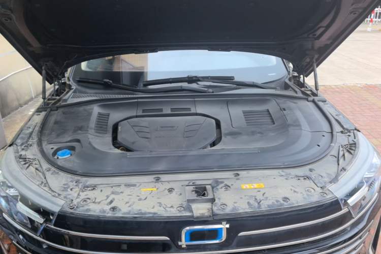 Used Bestune T99 2023 2.0T Automatic Premium (6AT) Engine Bay