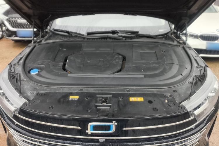 Used Bestune T99 2023 2.0T Automatic Prestige Edition Engine Bay