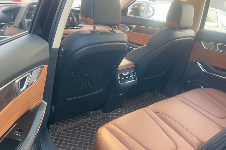 Used Bestune T99 2023 2.0T Automatic Premium (6AT) Interior 2