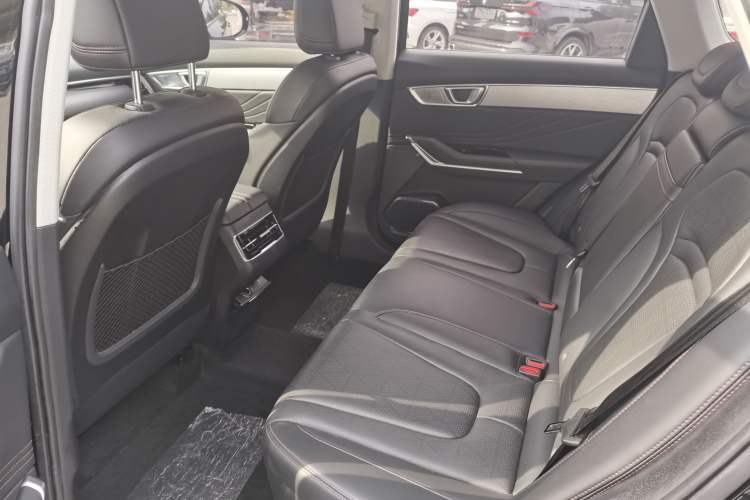 Used Bestune T99 2023 2.0T Automatic Prestige Edition Interior 3
