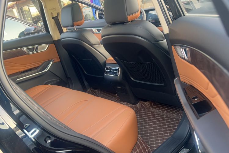 Used Bestune T99 2023 2.0T Automatic Premium (6AT) Interior 4