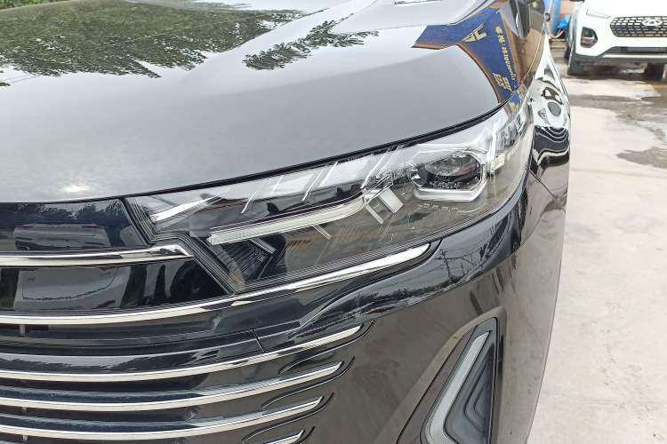 Used Bestune T99 2023 2.0T Automatic Prestige Edition (8AT) Left Front Headlight