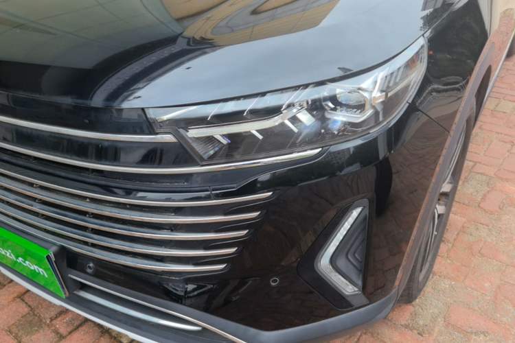 Used Bestune T99 2023 2.0T Automatic Premium (6AT) Left Front Headlight