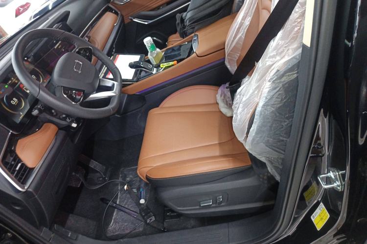 Used Bestune T99 2023 2.0T Automatic Premium (6AT) Left Front Seat