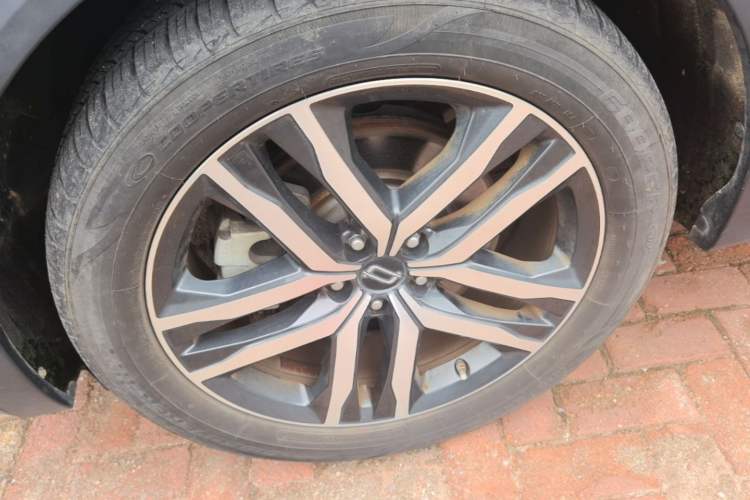 Used Bestune T99 2023 2.0T Automatic Premium (6AT) Left Front Wheel Hub