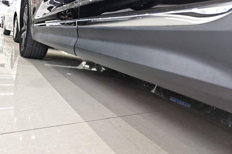 Used Bestune T99 2023 2.0T Automatic Premium (6AT) Left Side Sill