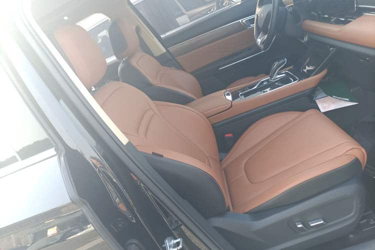 Used Bestune T99 2023 2.0T Automatic Premium (6AT) Right Front Seat