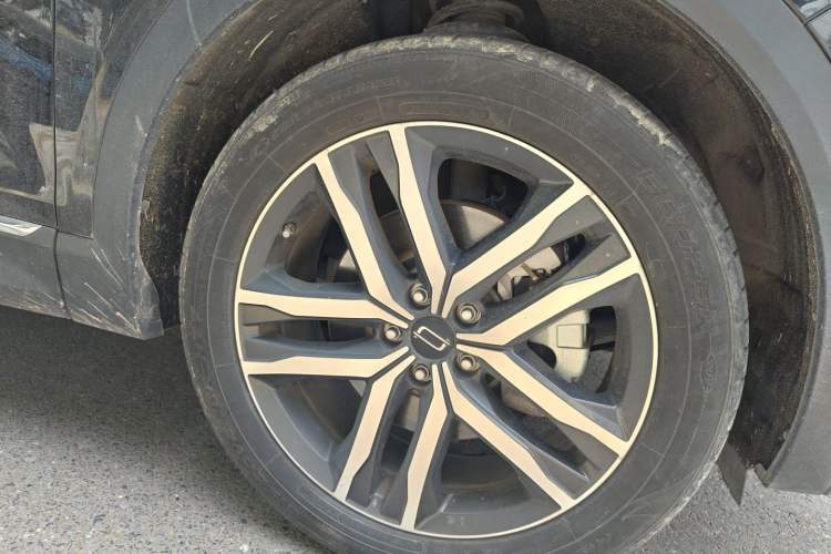 Used Bestune T99 2023 2.0T Automatic Premium (6AT) Right Front Wheel Hub