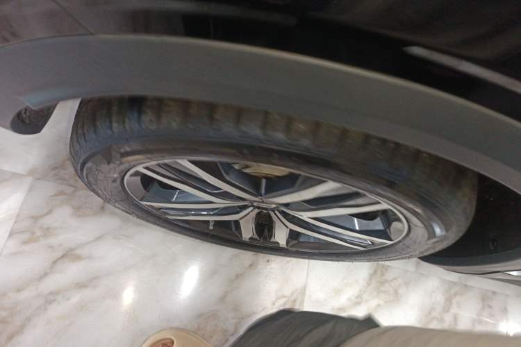 Used Bestune T99 2023 2.0T Automatic Premium (6AT) Right Rear Wheel Hub