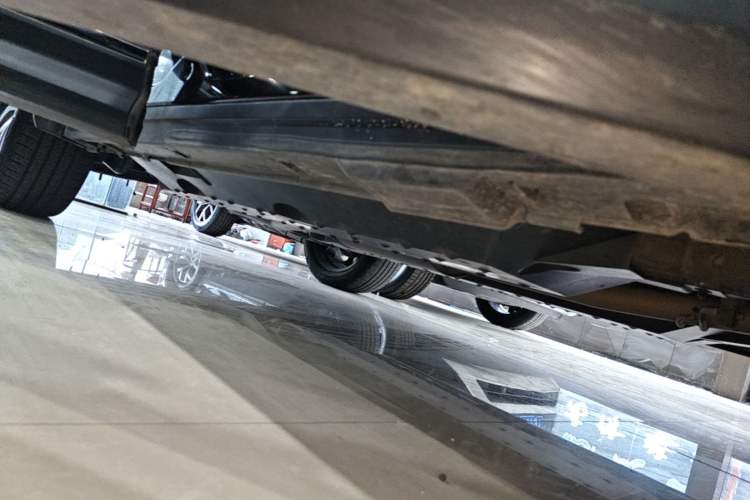 Used Bestune T99 2023 2.0T Automatic Premium (6AT) Right Side Sill