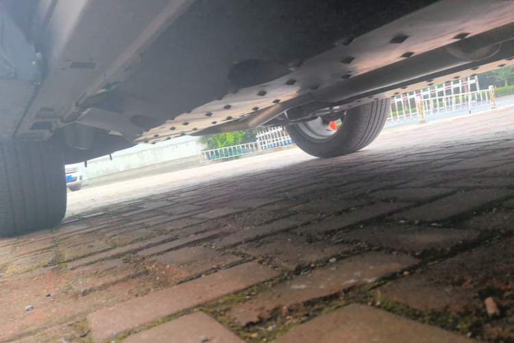 Used Bestune T99 2023 2.0T Automatic Premium (6AT) Right Side Sill