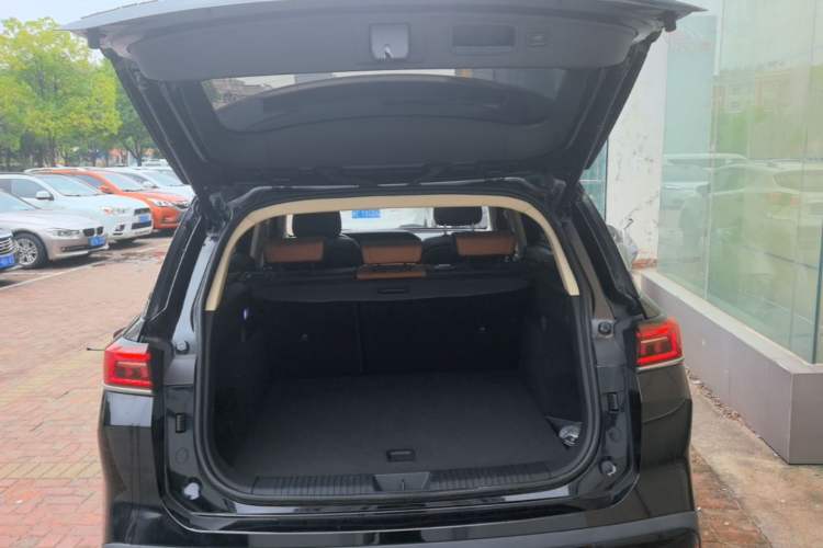Used Bestune T99 2023 2.0T Automatic Premium (6AT) Trunk
