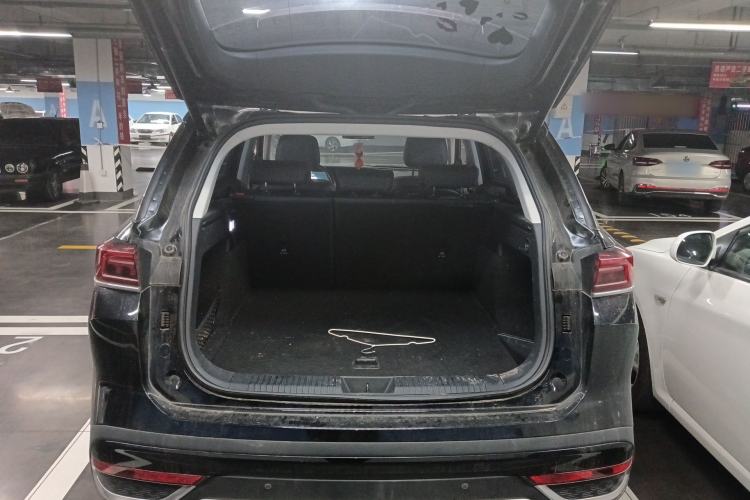 Used Bestune T99 2023 2.0T Automatic Prestige Edition Trunk
