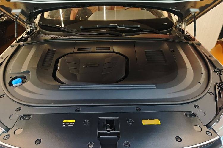 Used Bestune T99 2023 2.0T Automatic Prestige Edition (8AT) Engine Bay