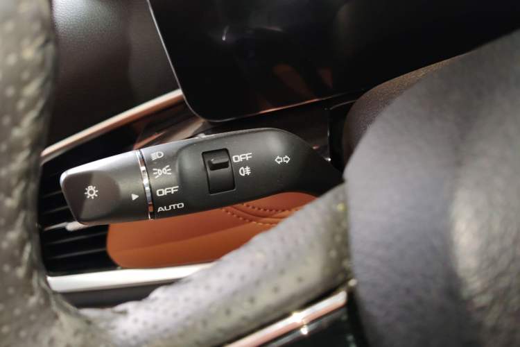Used Bestune T99 2023 2.0T Automatic Prestige Edition (8AT) Interior 10
