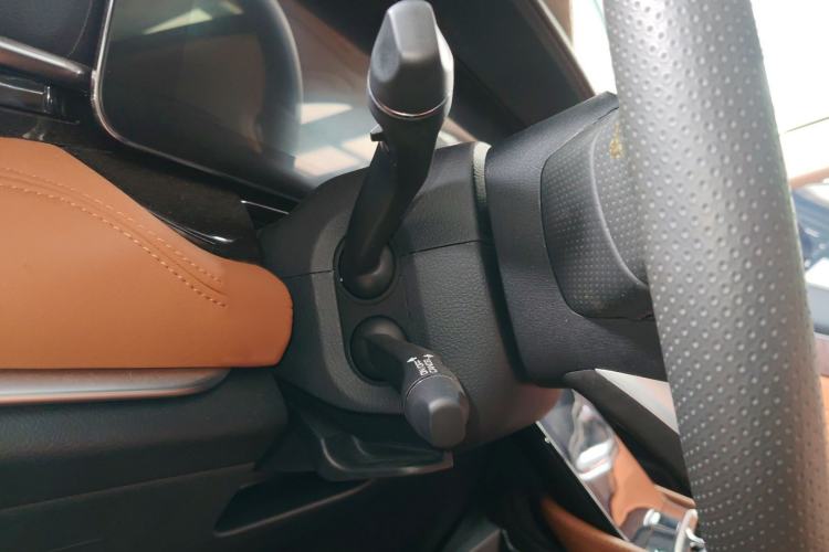 Used Bestune T99 2023 2.0T Automatic Prestige Edition (8AT) Interior 11