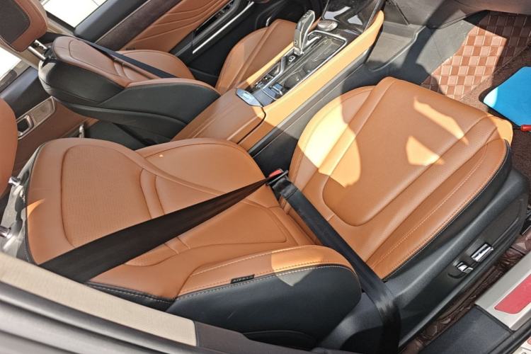 Used Bestune T99 2023 2.0T Automatic Premium (6AT) Right Front Seat