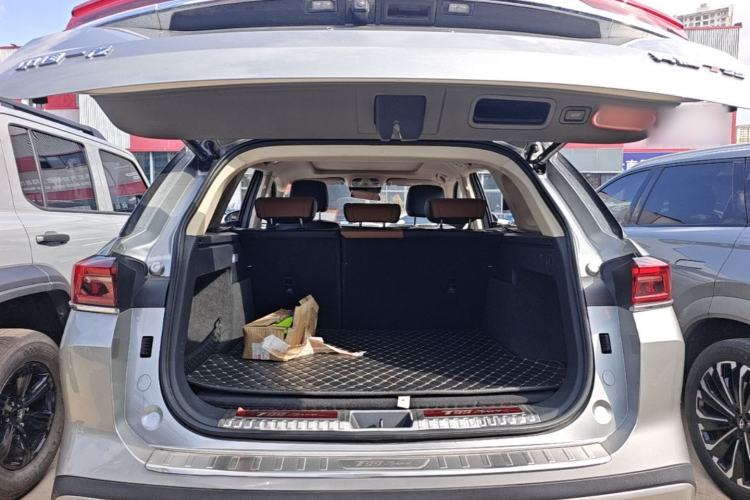 Used Bestune T99 2023 2.0T Automatic Premium (6AT) Trunk