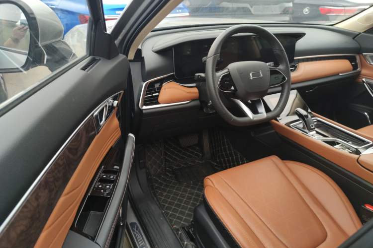 Used Bestune T99 2023 2.0T Automatic Premium (6AT) Driver Seat