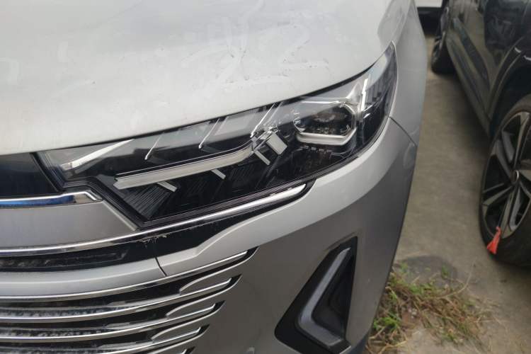 Used Bestune T99 2023 2.0T Automatic Premium (6AT) Left Front Headlight