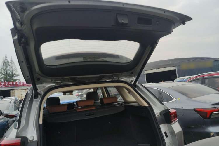 Used Bestune T99 2023 2.0T Automatic Premium (6AT) Trunk