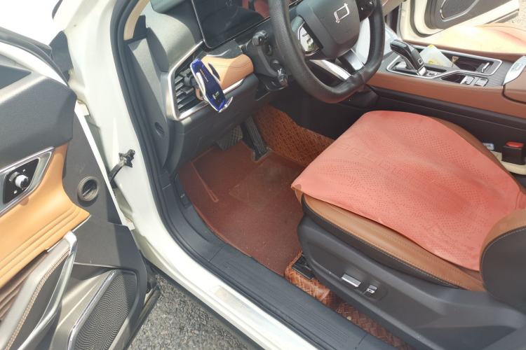 Used Bestune T99 2023 2.0T Automatic Premium (6AT) Driver Seat