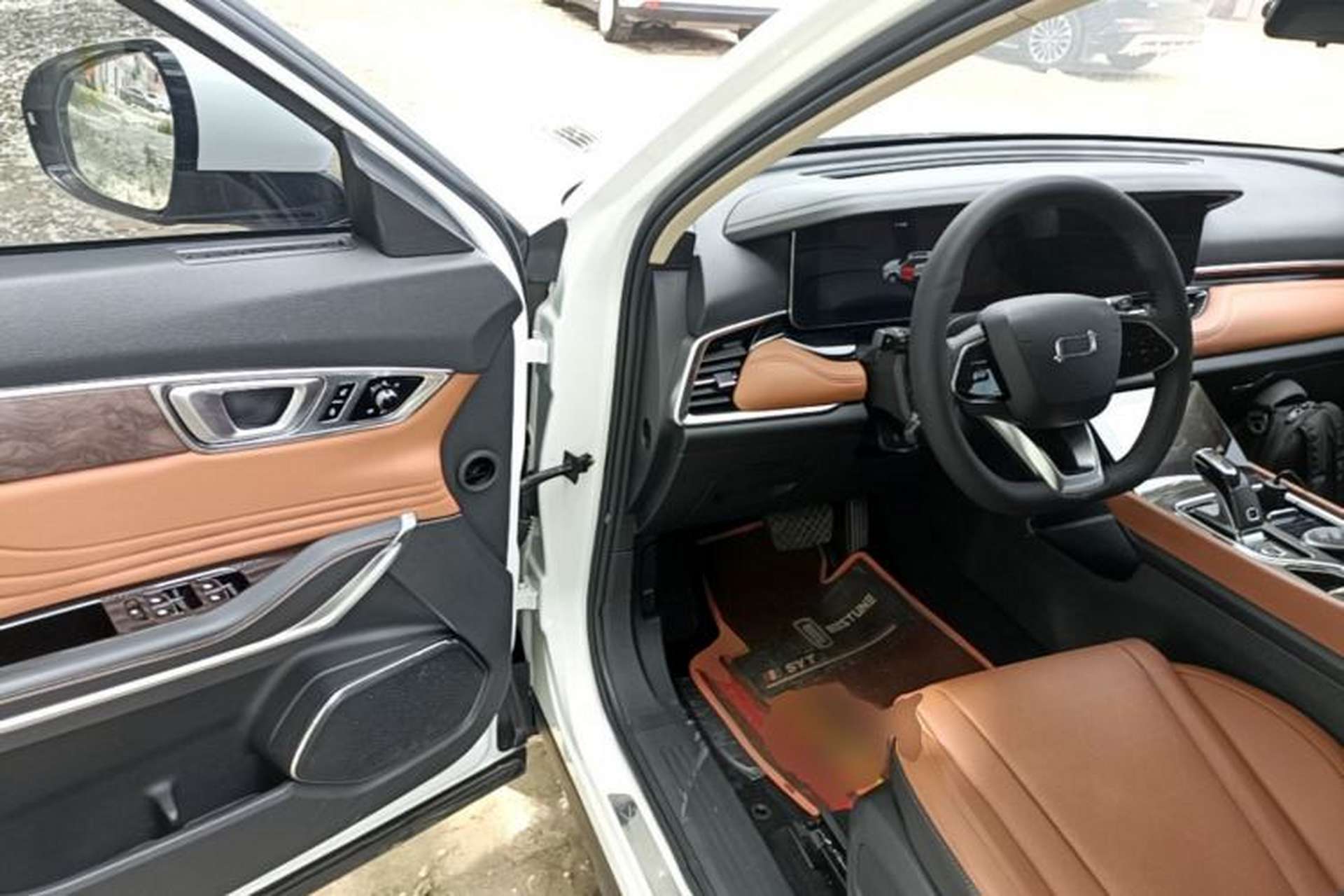 Used Bestune T99 2023 2.0T Automatic Premium (6AT) Driver Seat