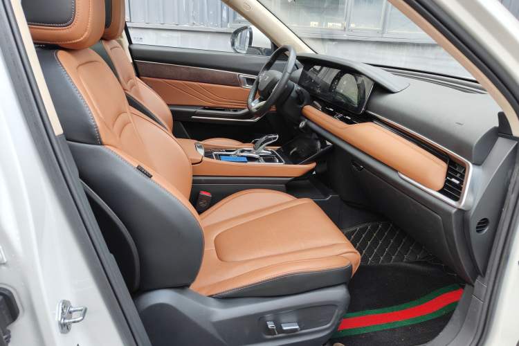 Used Bestune T99 2023 2.0T Automatic Prestige Edition Interior 12