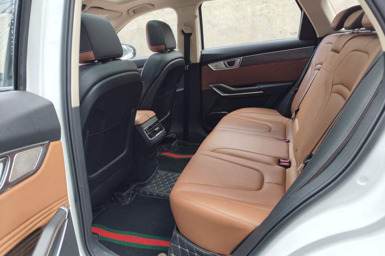 Used Bestune T99 2023 2.0T Automatic Prestige Edition Interior 8