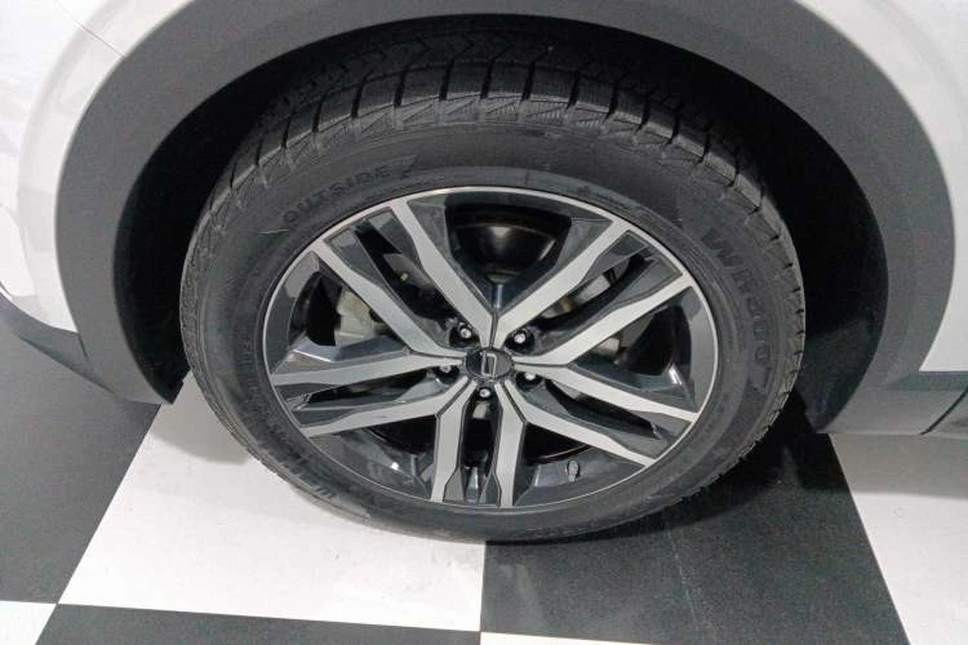 Used Bestune T99 2023 2.0T Automatic Premium (6AT) Left Front Wheel Hub