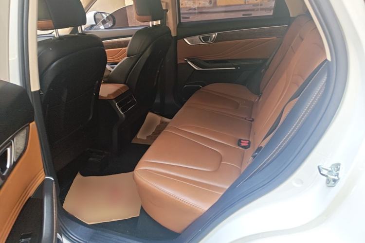 Used Bestune T99 2023 2.0T Automatic Prestige Edition Left Rear Seat