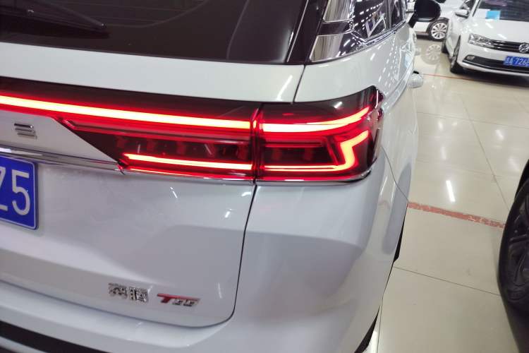 Used Bestune T99 2023 2.0T Automatic Premium (6AT) Right Rear Taillight