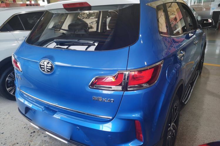 Used Bestune X40 2017 1.6L Automatic Prestige Edition Exterior 3
